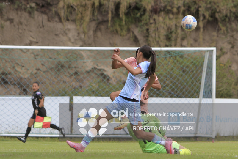 FBL SUPERLIGA FEMENINA MACARA VS U CATOLICA