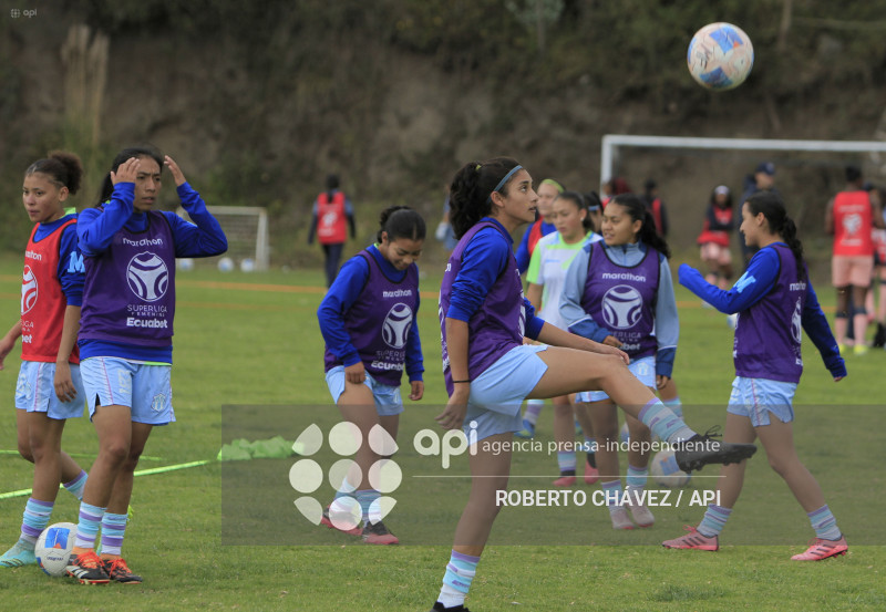 FBL SUPERLIGA FEMENINA MACARA VS U CATOLICA