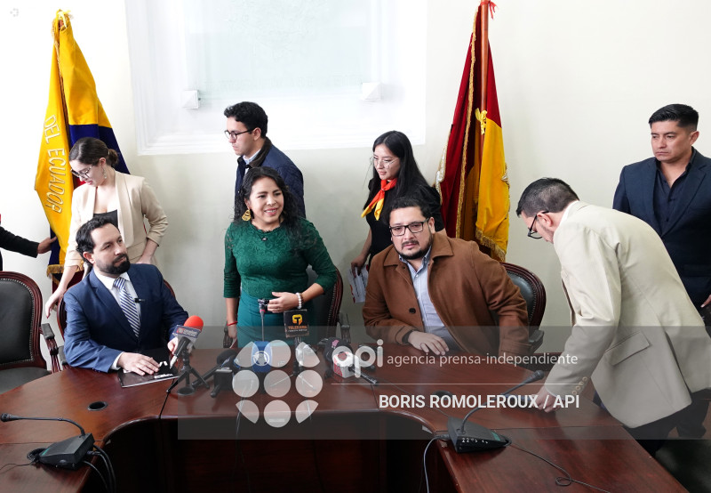 CUENCA-ALCALDESA MARISOL PEÑALOZA-ASAMBLEISTAS
