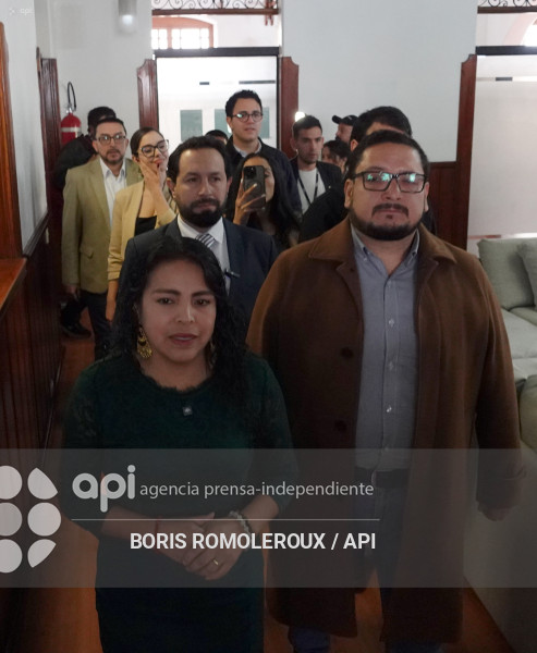 CUENCA-ALCALDESA MARISOL PEÑALOZA-ASAMBLEISTAS
