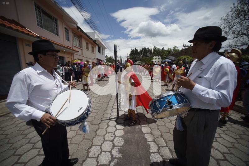 UIO-PROCESION-ALANGASI