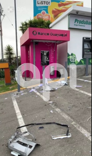 CUE-ROBO-CAJERO