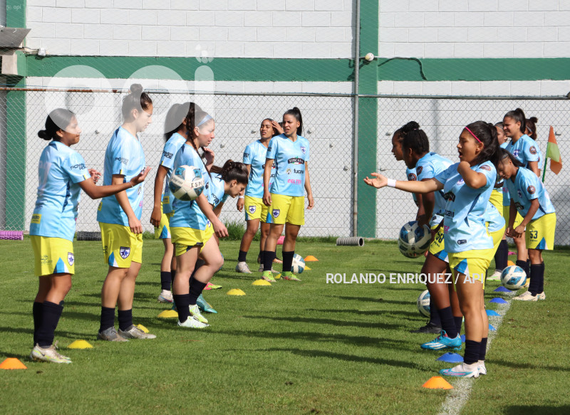 FBL-SUPERLIGA-FEMENINA-ESPUCE-NANAS