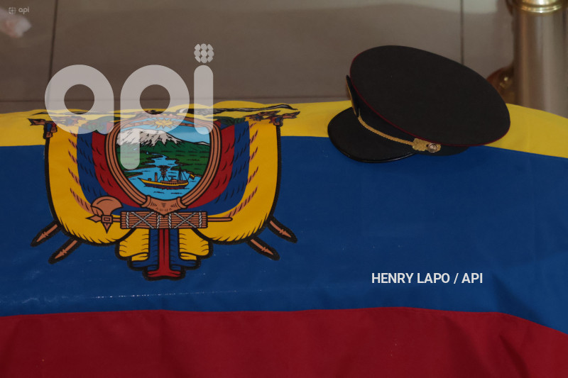 VELORIO MILITARES