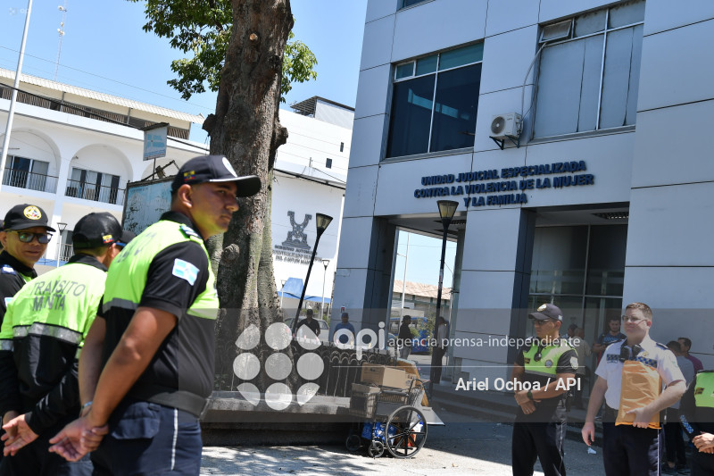 MANTA-AGENTES-TRANSITO-PLANTON