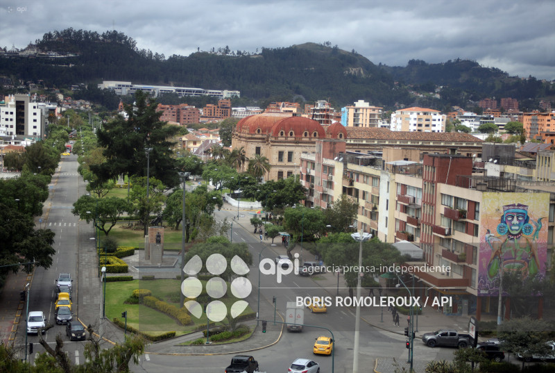 CUENCA-INDEPENDENCIA 205 AÑOS