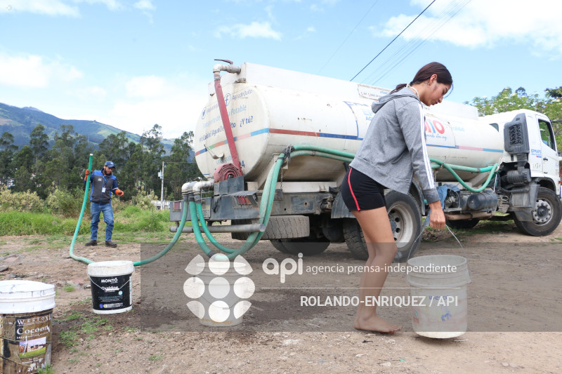 ESCACES DE AGUA 39 SECTORES DE QUITO