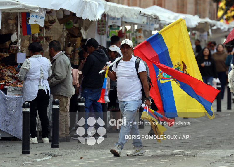 CUENCA-COMERCIO CAMISETAS MUNDIAL ECUADOR