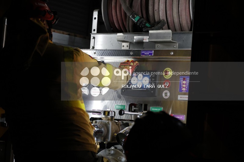 INCENDIO CONTROLADO EN EL ILALO