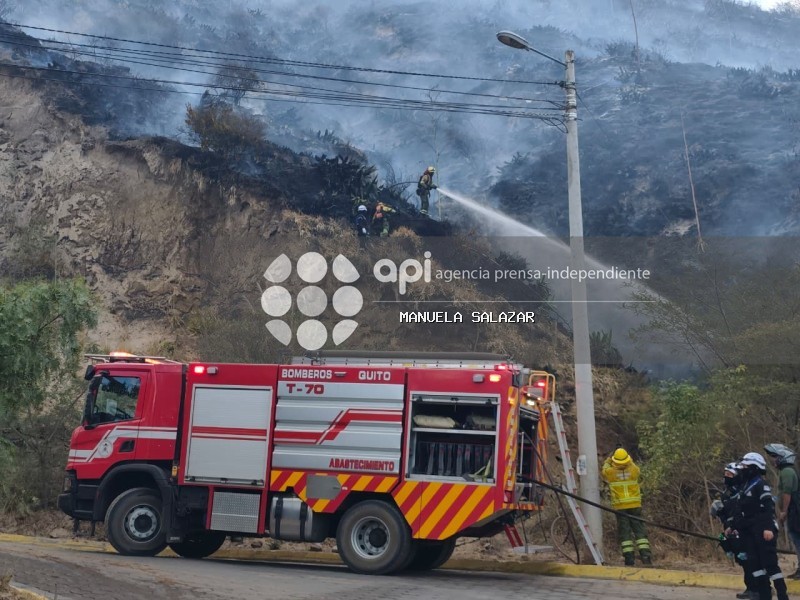 INCENDIO UYACHUL BAJO POMASQUI