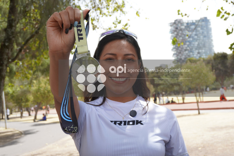 UIO ENTREVISTA ANITA FLANKLIN TENORIO
