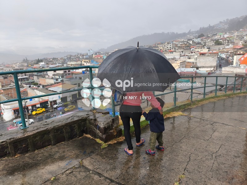 LLUVIAS QUITO