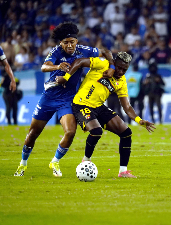 Clásico deja al ídolo en tercero y azules, octavo