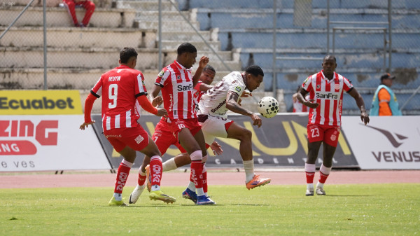 Mushuc Runa pinta 3-0 a Técnico Universitario