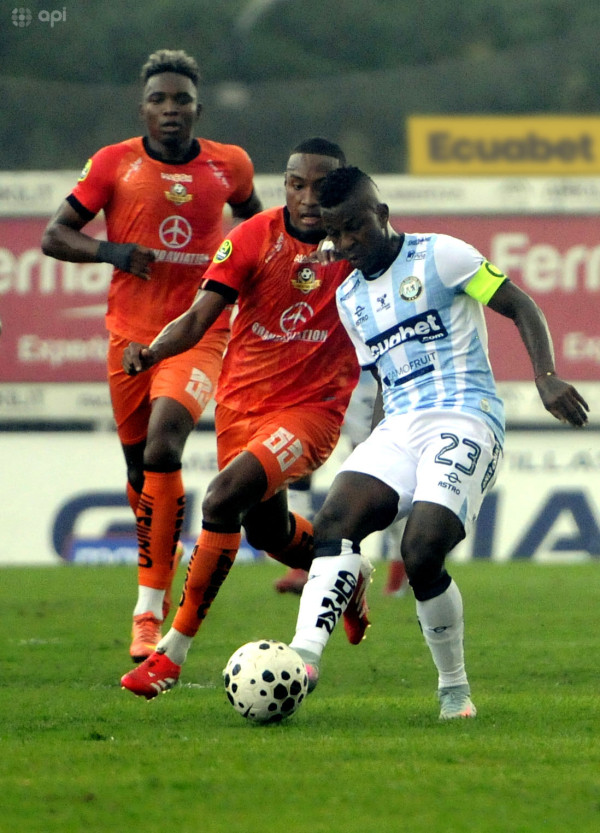 Guayaquil City rescata un 2-2 ante Libertad