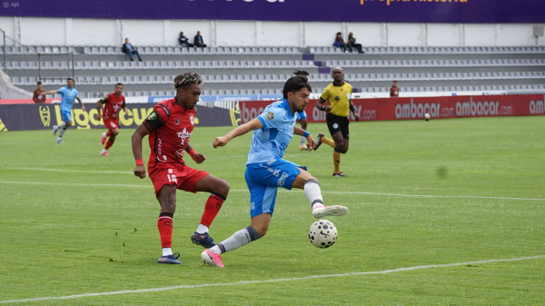 Macará, firme, tras la pista de IDV y Atunero colista