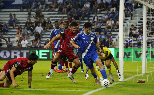 Emelec salva el 1-0 ante el colista Manta