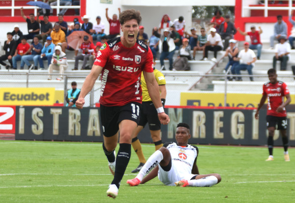 Leones FC detuvo 4-1 a Libertad