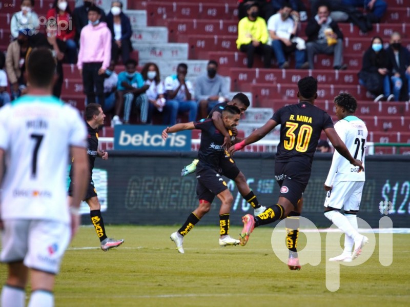 El Superclásico quiteño sella un espectacular empate