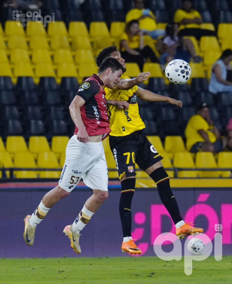 Barcelona acomoda 2-0 a  Dep. Cuenca