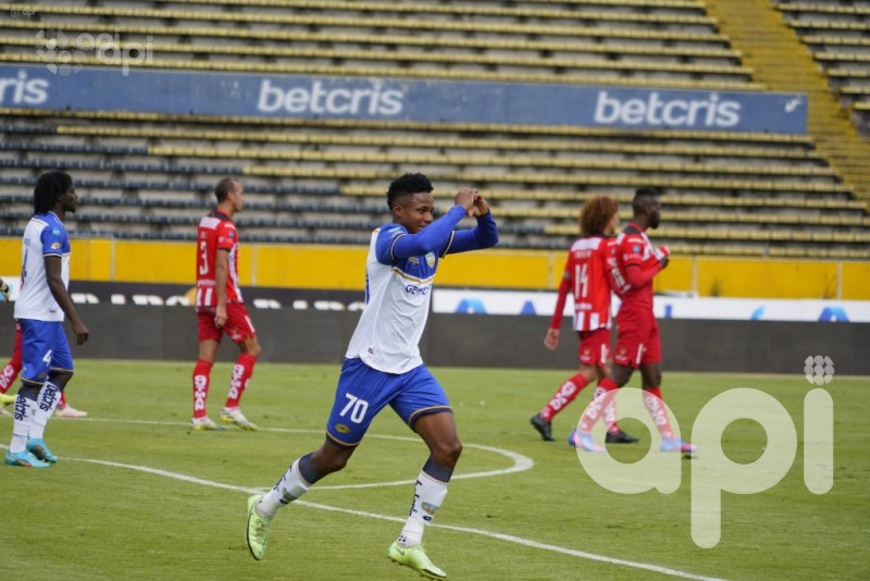Cumbayá vence 2-0 a Técnico Universitario Quito